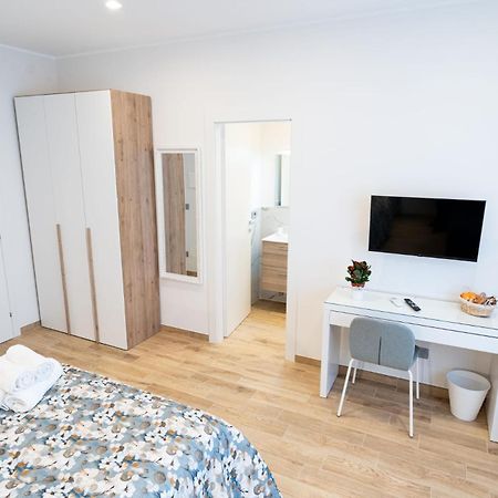 La Dolce Vita Rooms Roma Ngoại thất bức ảnh